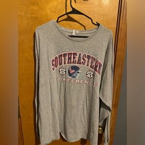 Unisex Ole mIss Southeastern Conference T-Shirt Size: 2XL